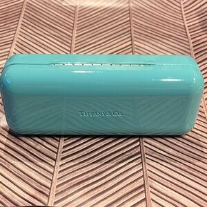 Tiffany & Co. Turquoise Eyewear case Holder. 6.5x1.5x2.5